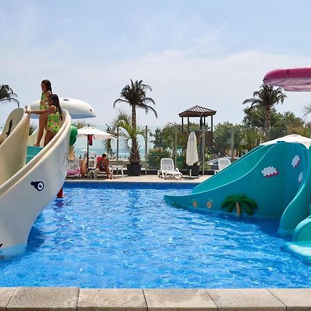 Sunrise Aparthotel Pool & Spa Mamaia Nord Navodari Bagian luar foto