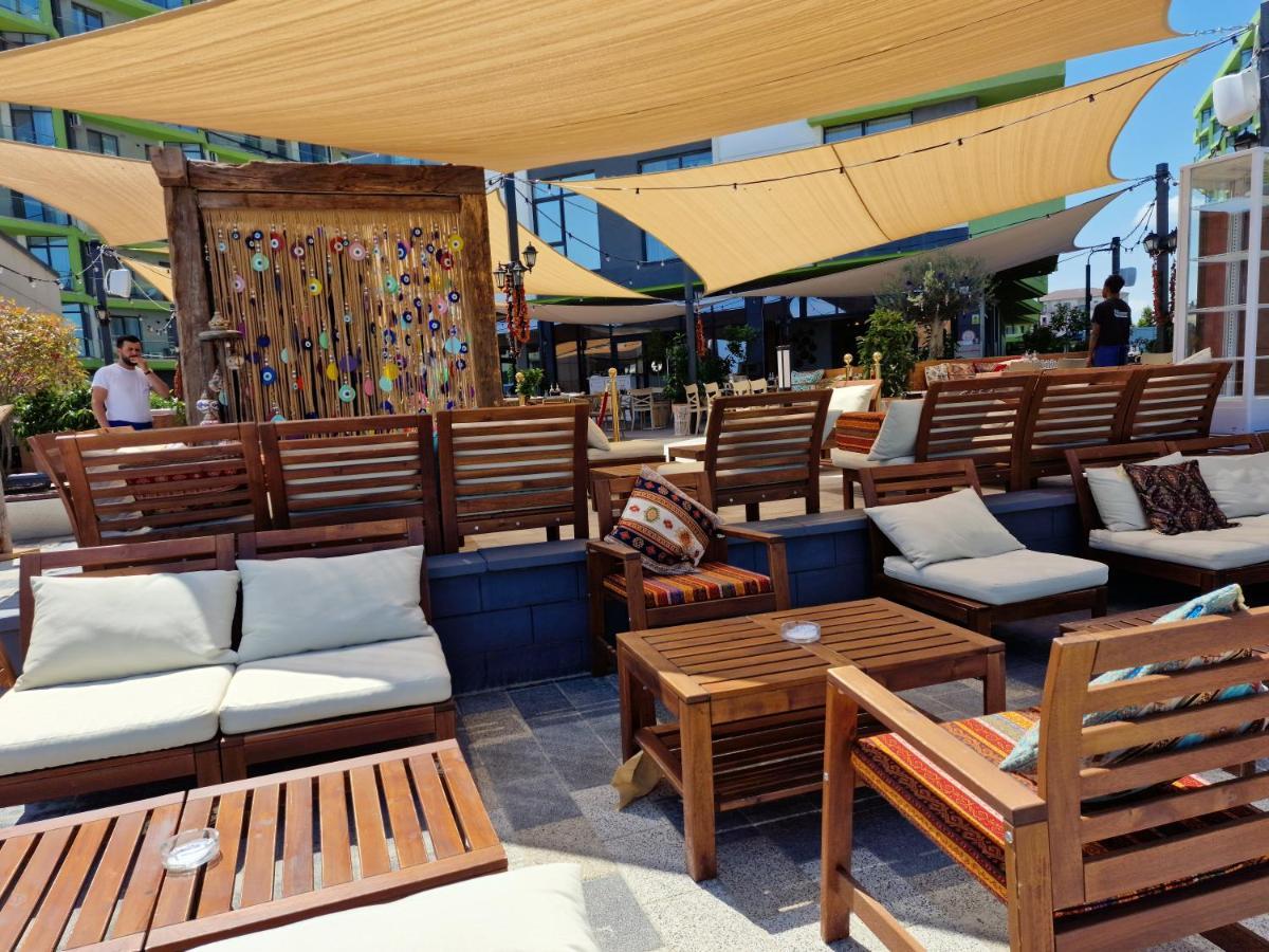 Sunrise Aparthotel Pool & Spa Mamaia Nord Navodari Bagian luar foto